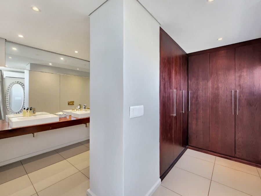 4 Bedroom Property for Sale in Beachfront Western Cape